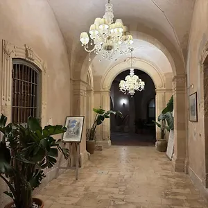 palazzo-gancia.sicilyhotelsitaly.net/